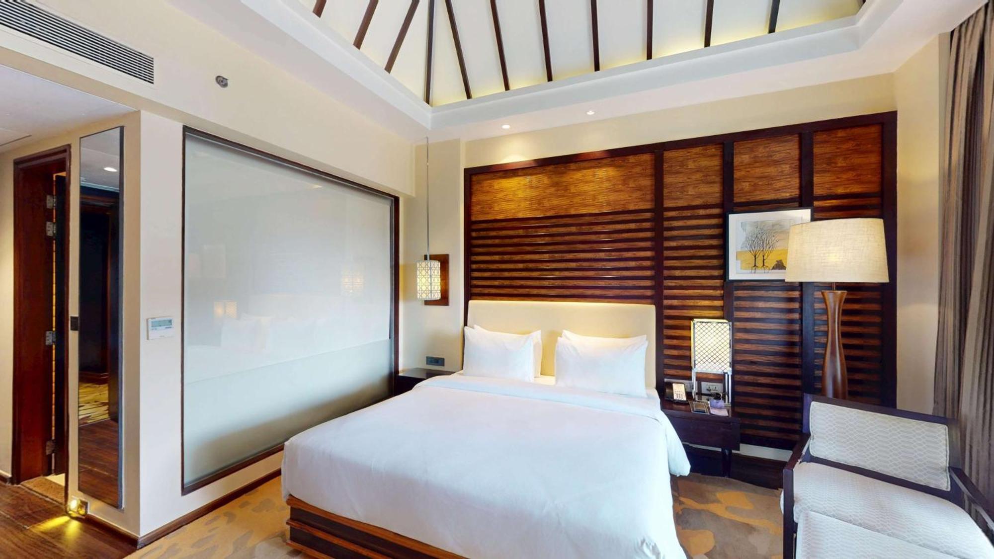 Radisson Blu Plaza Resort & Convention Centre Karjat Buitenkant foto